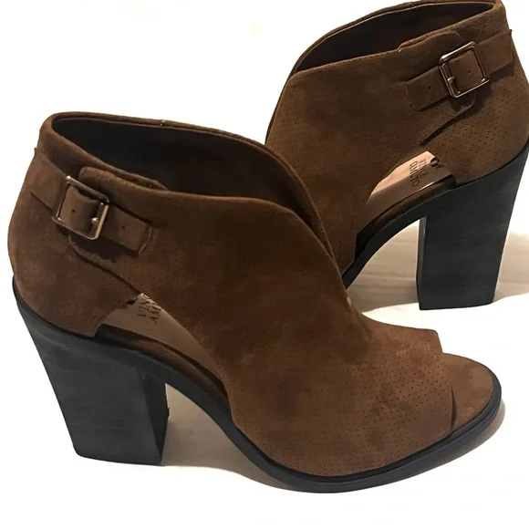 Vince Camuto Bootie Shoes Size 9W New - Picture 2 of 9